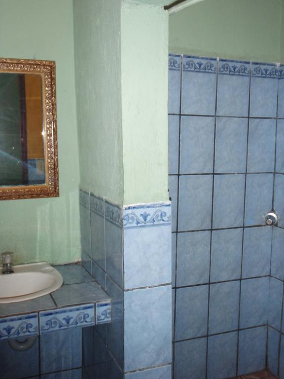 Guest House Posada Ixchel El Remate Habitación foto